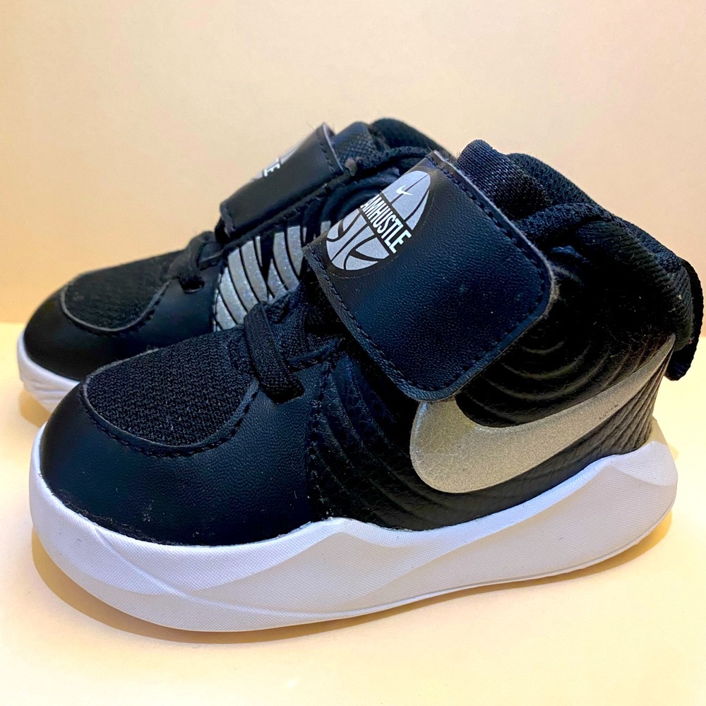 Nike toddler shoes